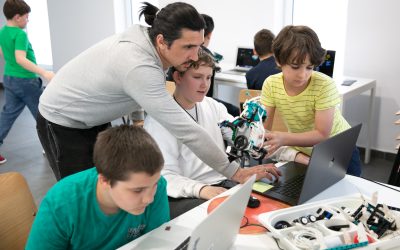 De la breakdance la gătit. Ateliere despre ce nu înveți la școală, în cartierul Fabric din Timișoara